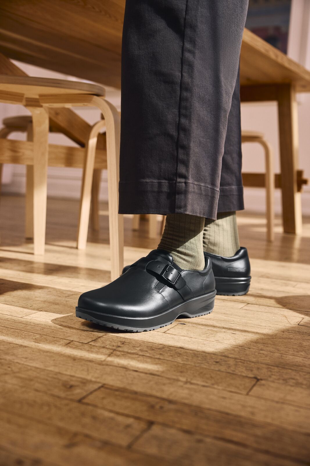 Caris Pro | Leather | Black - Image 4